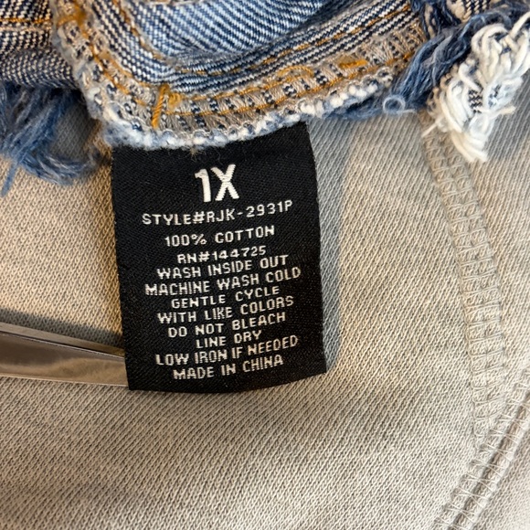 American Bazi Distressed Blue Denim Jacket - Picture 4 of 4